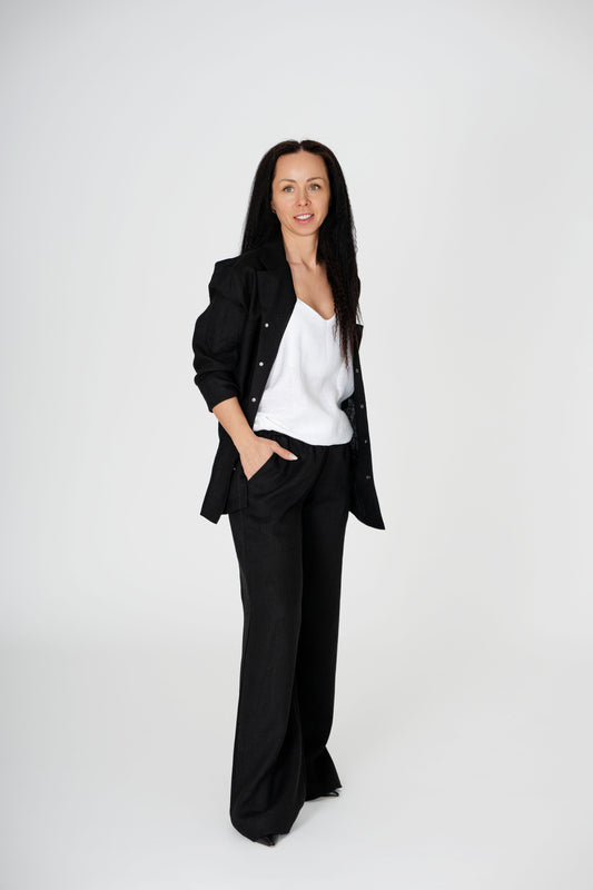 Juodas lininis kostiumelis LETA 1