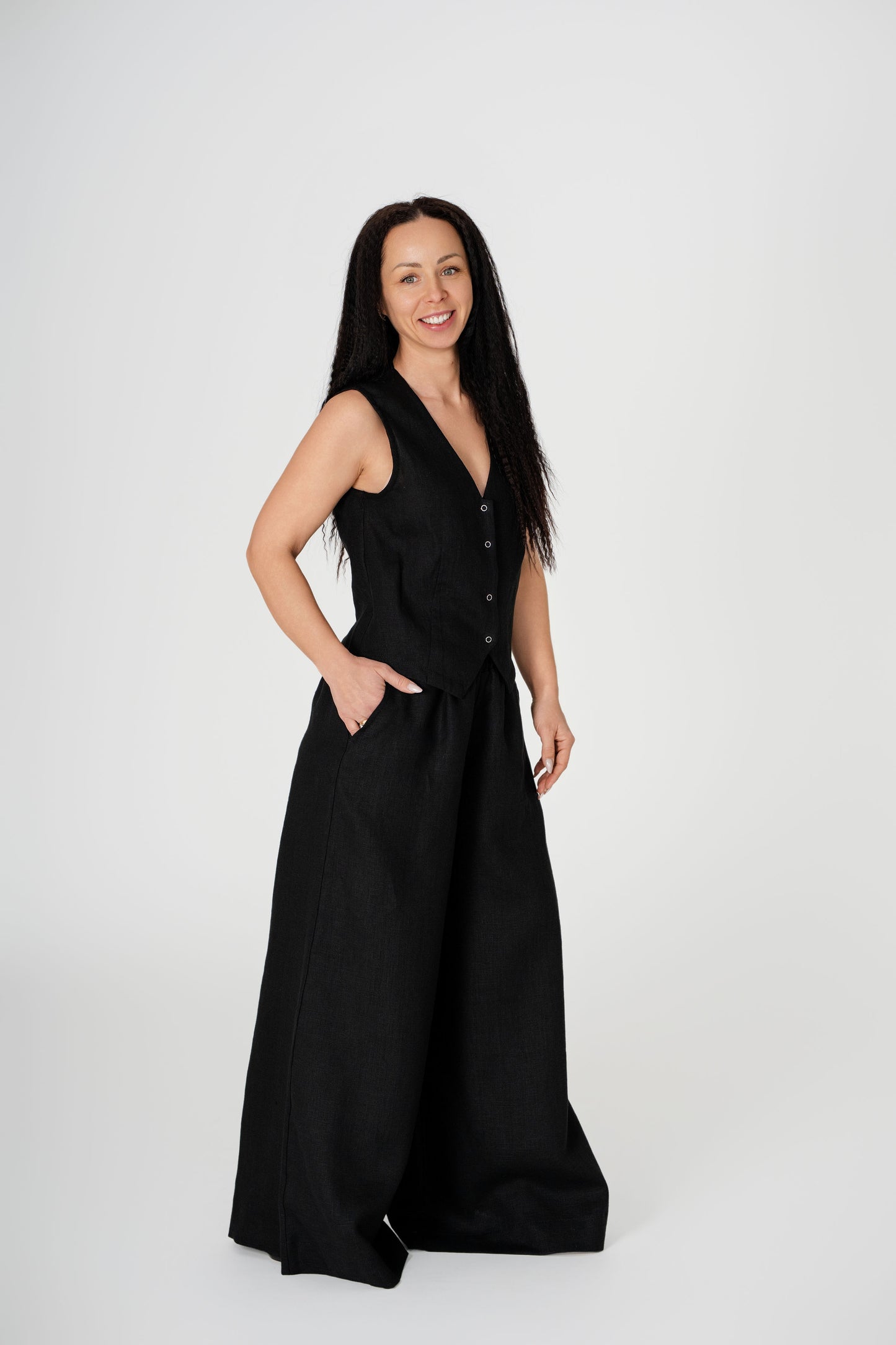 Juodos linines sijonkelnes FIC 2